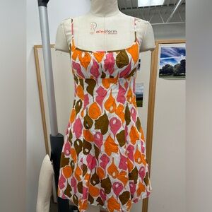 Vintage size 8  Trina Turk seashell conch print dress